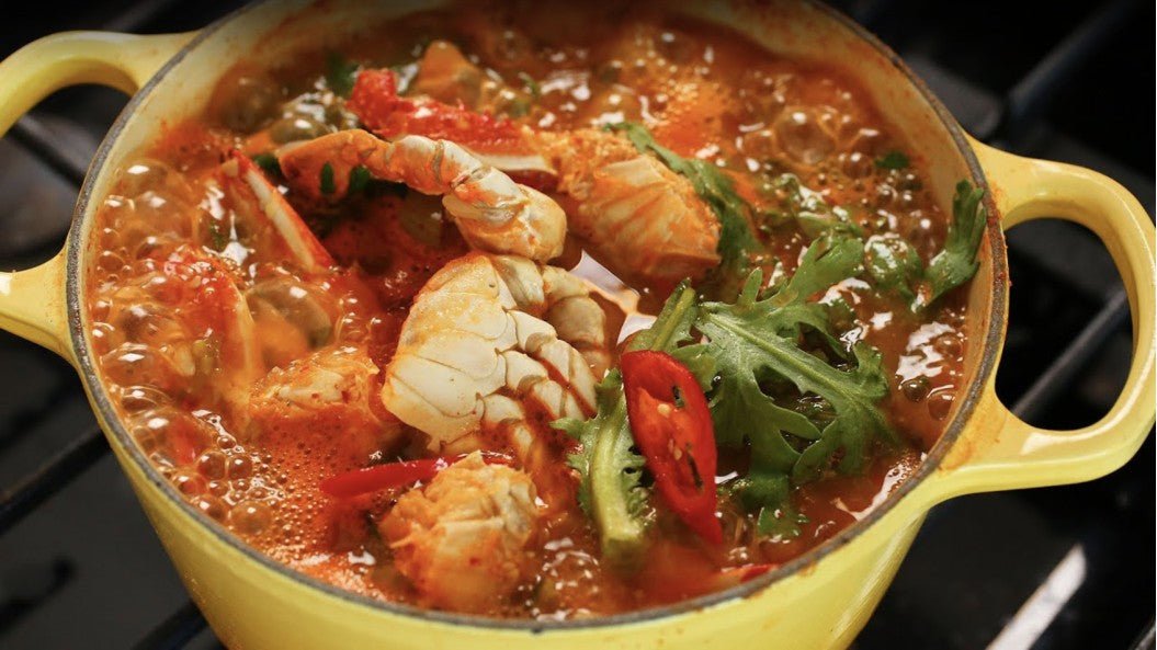 Dive into the Exquisite Flavors of Kkotgetang: A Korean Crab Stew Adventure - Tambanokano Aqua Farm